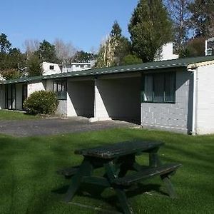Opal Hot Springs & Holiday Park